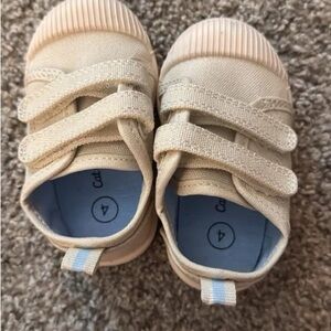 Cat & Jack Cream Kids Sneakers